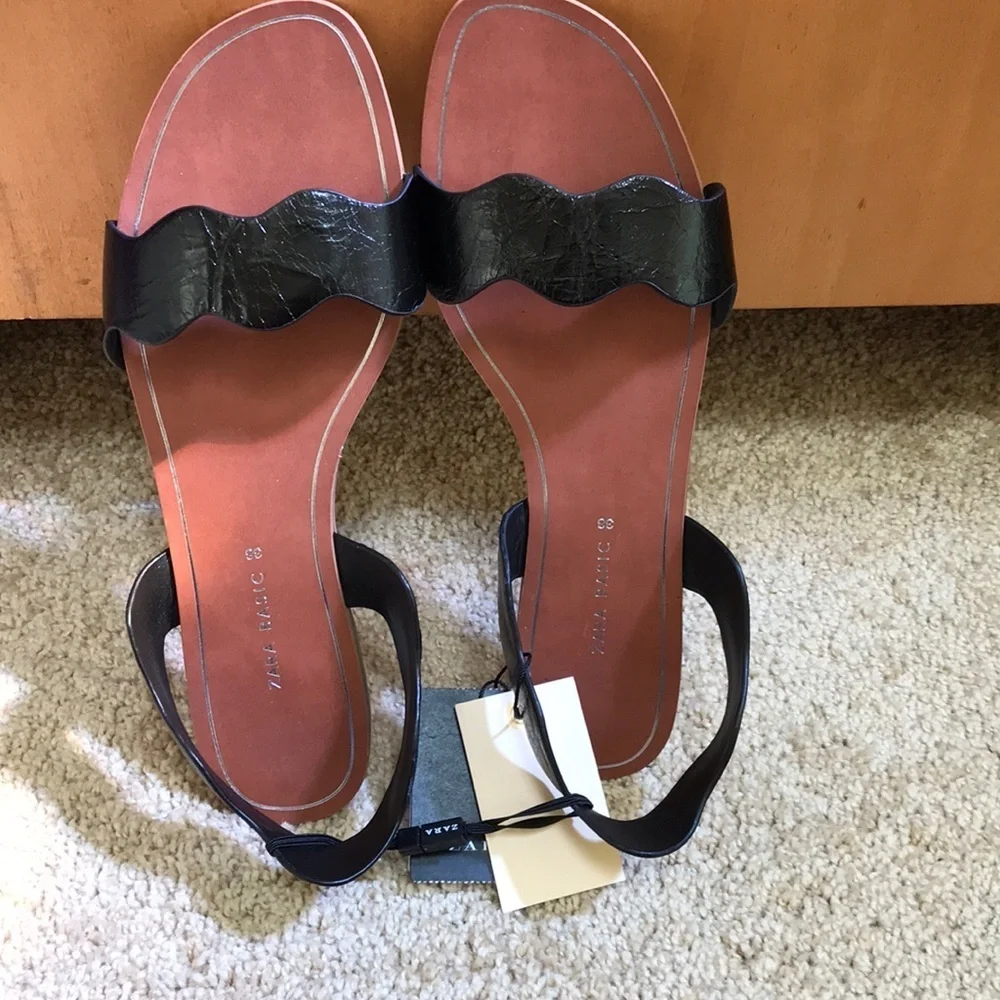 NWT! ZARA size 38 / 7.5 leather sandals - Picture 4 of 6